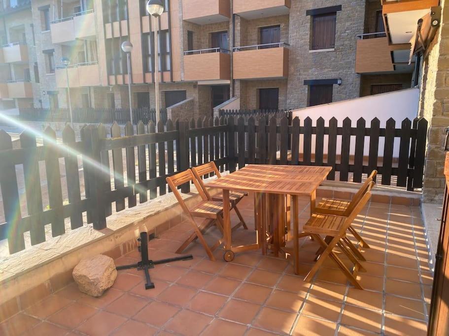 Апартаменти Precioso Apartamento En Zona Residencial Пантікоса Екстер'єр фото